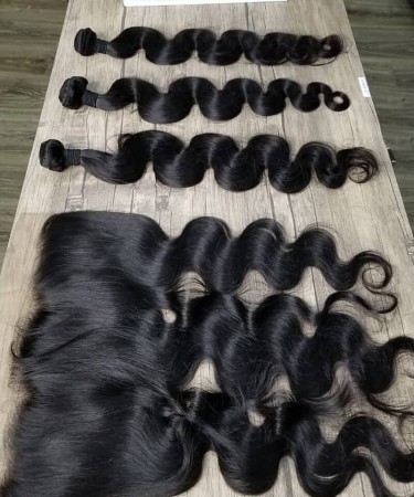 Body Wave 13X2 Lace Frontal Closures With Three Bundles