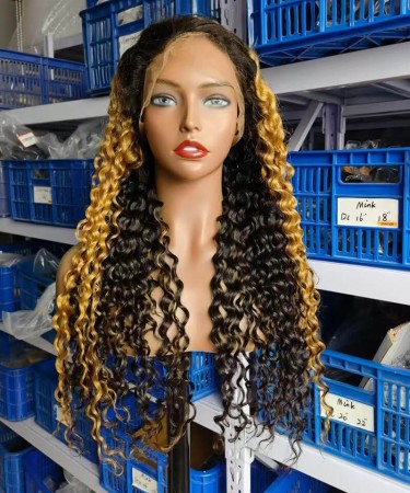 Highlight Color Kinky Curly 13X4 Lace Front Wig Pre Plucked