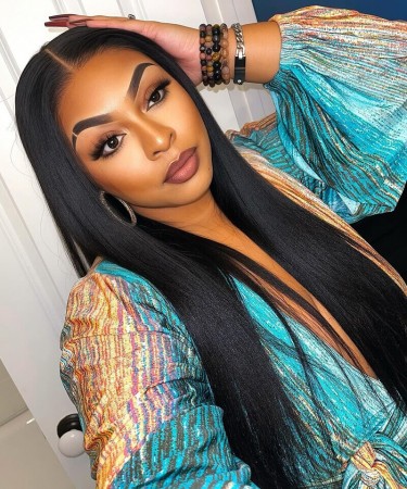 Yaki Straight 13x6 HD Lace Front Wigs For Black Women 150% Density 10-32 Inches