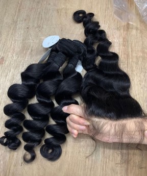 Loose Wave Human Hair 4 Bundles With 4X4 Lace Closure