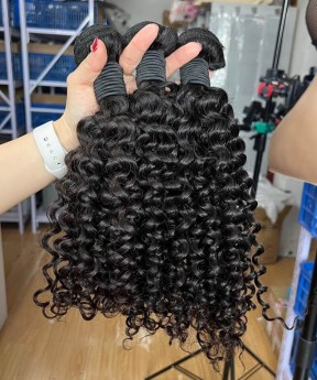 Loose Curly Malaysian Virgin Hair Bundles 3Pics