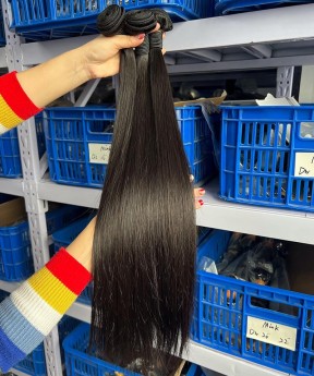 Brazilian Straight Human Remy Hair Bundles Natural Color