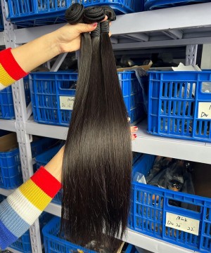 Brazilian Straight Human Remy Hair Bundles Natural Color 